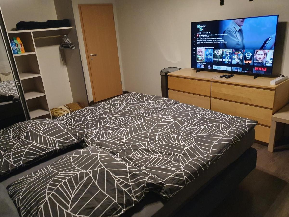 Schlafzimmer, Ruhige Lage In Meppen --- Check-In Mit Schluesselkasten Dış mekan fotoğraf